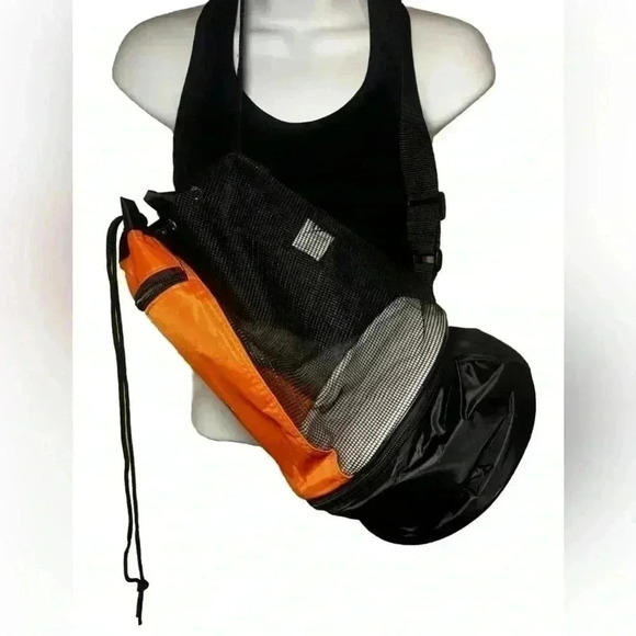 Anaheim Ducks Soft Side Cooler Backpack Bag - Picture 2 of 4